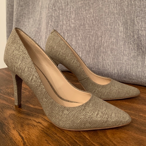 Nine West Shoes - Nine West GWNDLE Taupe Patterned Pump